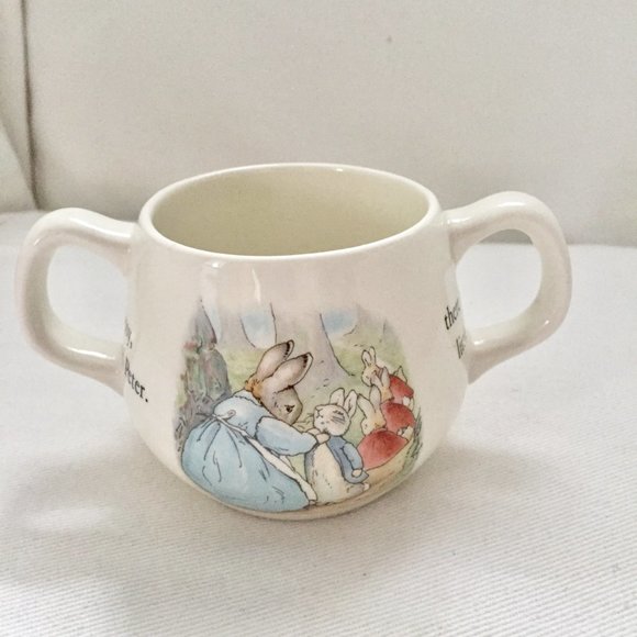 Wedgewood Beatrix Potter 2 Handle Peter Rabbit Child's Cup Mug 2 3/4 - Picture 3 of 7